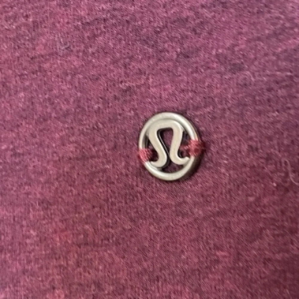 Lululemon Thats A Wrap Women’s Maroon Jacket Size 10 - Picture 7 of 7